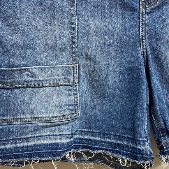 Lane Bryant Denim Cargo Shorts Size 18 Short – Raw Hem Utility Jean Shorts - Picture 6 of 13